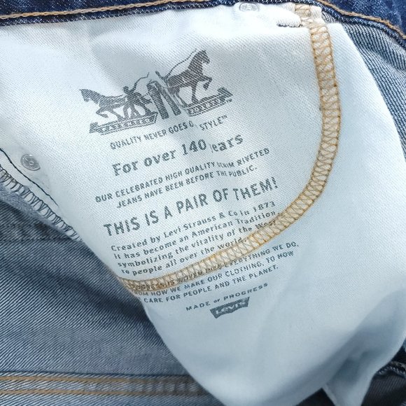 Levi's 505 Shorts Men's 42 Blue Denim Distressed - Picture 13 of 16